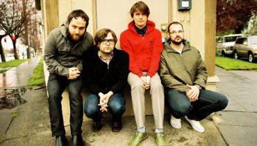 Wokalista Death Cab For Cutie solo