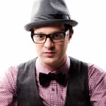 Mayer Hawthorne otoczony modelkami – video