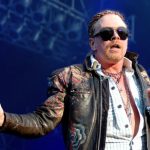 Axl Rose przestał pisać przez Slasha?