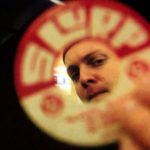 Posłuchaj kontrowersyjnego mixu DJ Shadowa