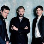 Melodyjny album White Lies