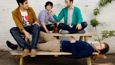 Vampire Weekend wydadzą w maju
