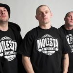 Molesta zagra koncert w Dwójce – video