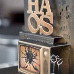 Trójwymiarowa okładka albumu „HAOS”