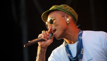 Pharrell zagrał na żywo nowy singiel Daft Punk (VIDEO)