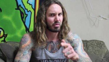 Frontman As I Lay Dying miał zlecić zabójstwo żony