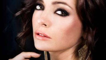 Katerine „Treat Me Like A Lady”