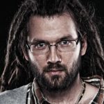 Ras Luta: „Zacząłem śpiewać, bo jestem beznadziejnym gitarzystą”