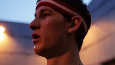 Kuba Knap – „Mhm” (wideo)