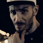 „Hołd bloków absolwentom” – O.S.T.R. i Marco Polo zapowiadają nowy klip (wideo)