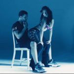 Nicki Minaj kusi Drake`a (wideo)