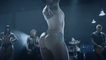 Mastodon idzie w ślady Nicki Minaj (wideo)