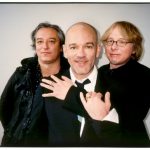 R.E.M. ze starym perkusistą