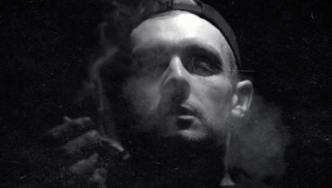 „Zapałki” – nowy klip Włodiego (wideo)