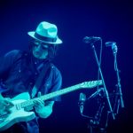 Jack White udostępnia „Blue Light, Red Light (Someone`s There)”