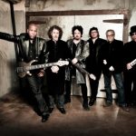 „Holy War” – nowa piosenka Toto