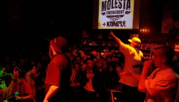 Molesta Ewenement w The Fresh