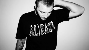 Robert M/Rozbójnik Alibaba ma nową ksywkę. W drodze album m.in. z Popkiem i Janem Borysewiczem