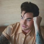 Adam Lambert zaprezentował nowy klip