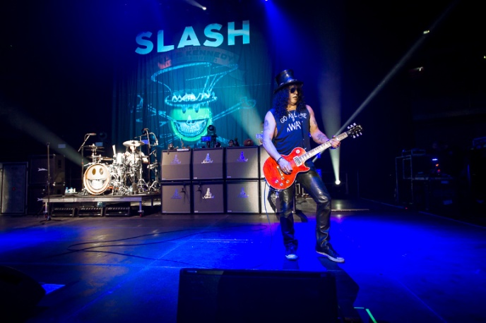 „Polsko, do zobaczenia wkrótce” – Slash zaprasza na koncert do Łodzi (wideo)