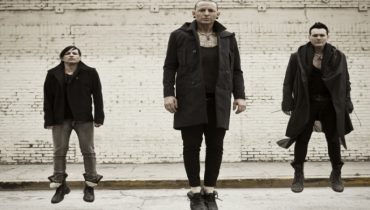 Klip na dzień: Dead by Sunrise – „Crawl Back In”