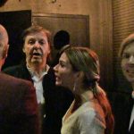 Ochroniarz nie wpuścił Paula McCartneya, Becka i Taylora Hawkinsa na imprezę Tygi po gali Grammy