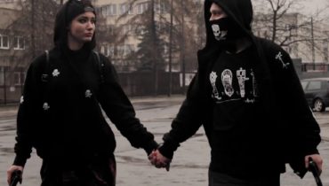 Bonson – „Kupiłem sobie spluwę” (wideo)