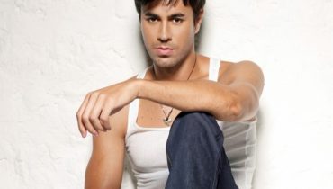 Enrique Iglesias się masturbuje [video]