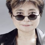 Yoko Ono pisze