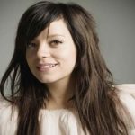 Lily Allen kombinuje
