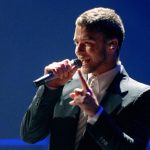 Timberlake Siedział Godzinami Na Telefonie