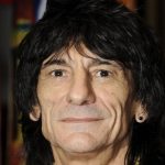 Była żona martwi się o Ronniego Wooda
