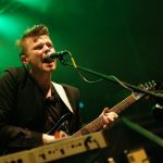Posłuchaj nowego albumu Much