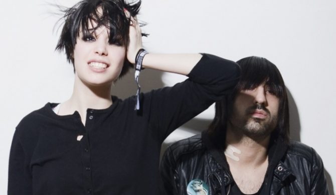 Nowy album Crystal Castles już do kupienia