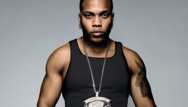 Teledysk: Flo Rida – „Zoosk Girl”